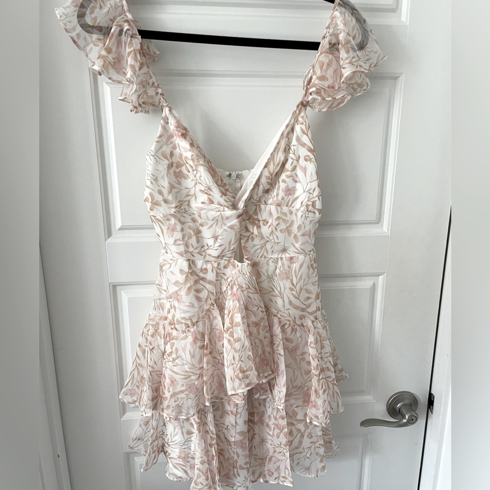 Selfie Leslie mini floral dress